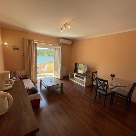 Apartments Duje Ribnica Obrovac Eksteriør billede
