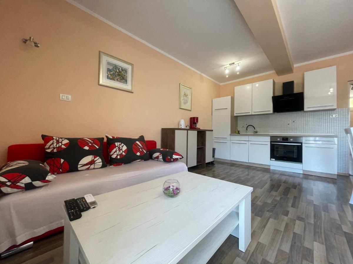Apartments Duje Ribnica Obrovac Eksteriør billede