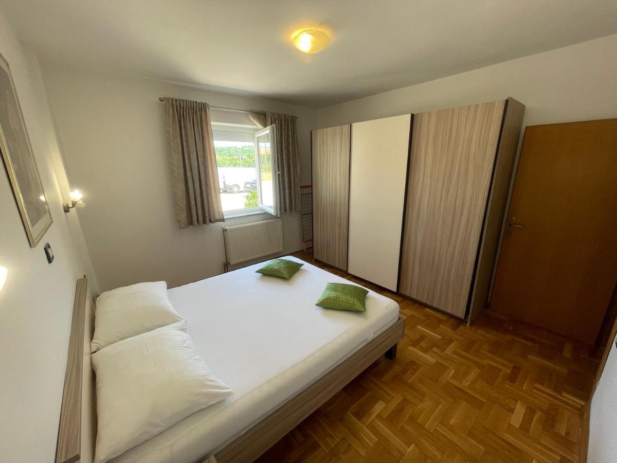Apartments Duje Ribnica Obrovac Eksteriør billede