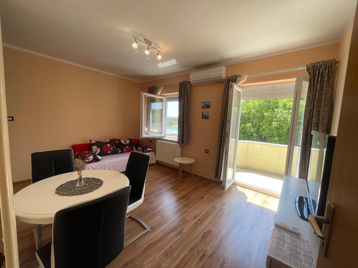 Apartments Duje Ribnica Obrovac Eksteriør billede