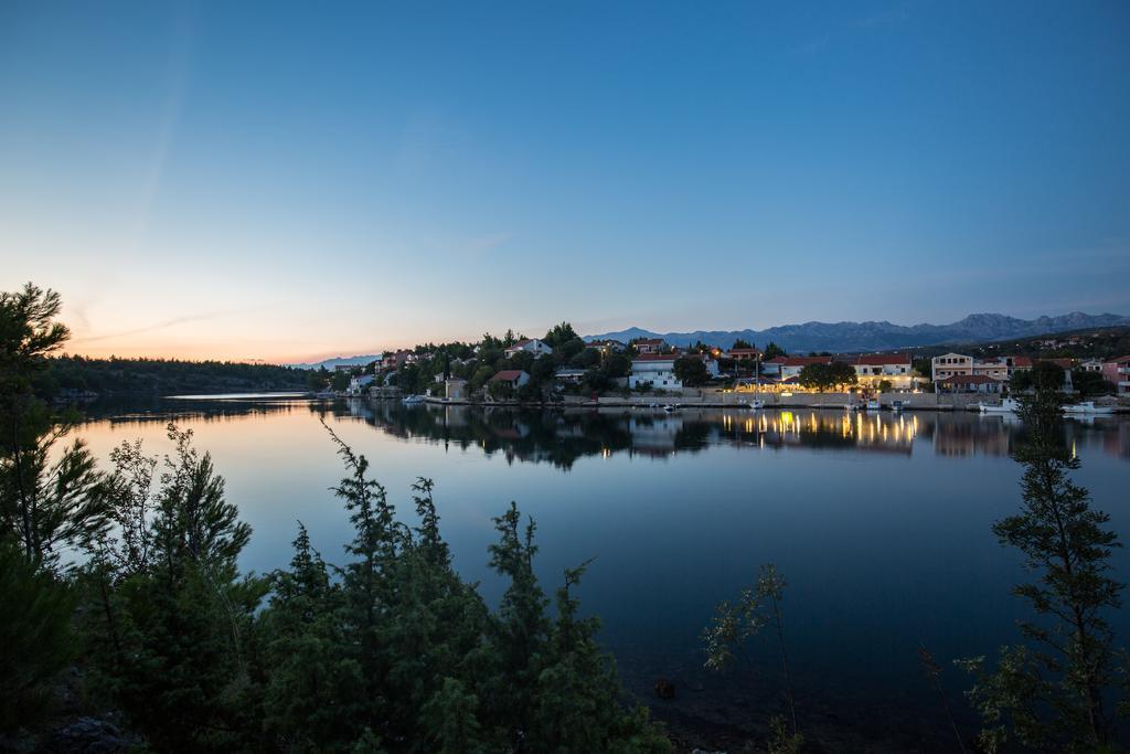 Apartments Duje Ribnica Obrovac Eksteriør billede