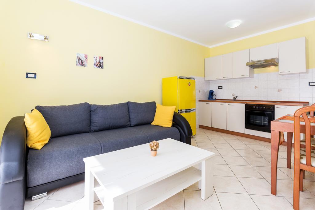 Apartments Duje Ribnica Obrovac Eksteriør billede