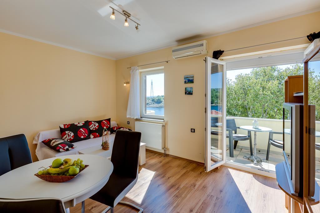 Apartments Duje Ribnica Obrovac Eksteriør billede